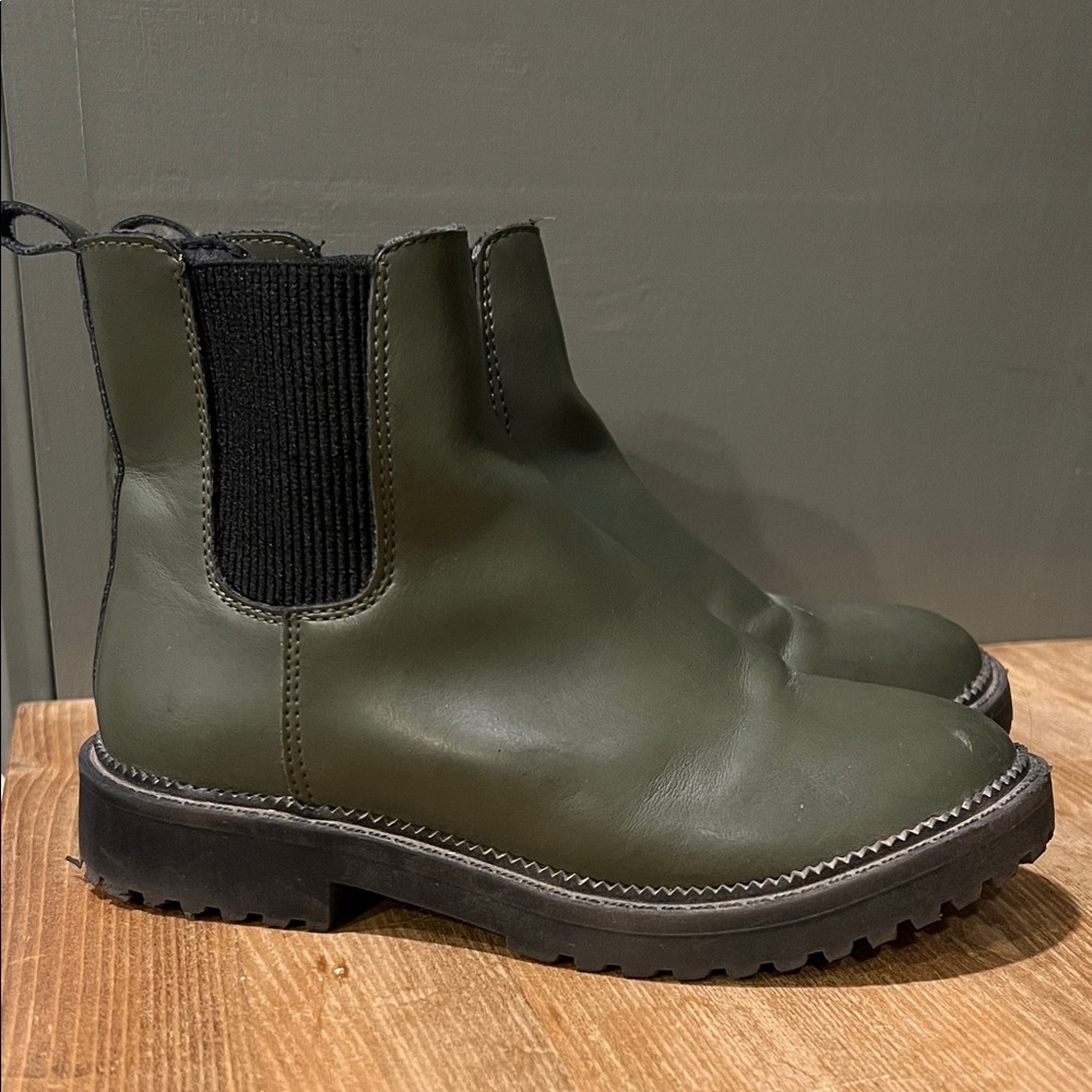 Boys Green Chelsea Boots